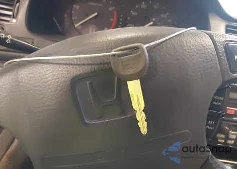 1997 Honda Accord Lx from USA, damaged, VIN 1HGCD563XVA263731